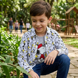 Conjunto 3 piezas de playera, camisa con patrón de Snoopy y pantalón de mezclilla