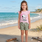 Conjunto Snoopy® para Niña Playera Rosa con Olanes + Short Verde Olivo | Outfit Fresco y Casual